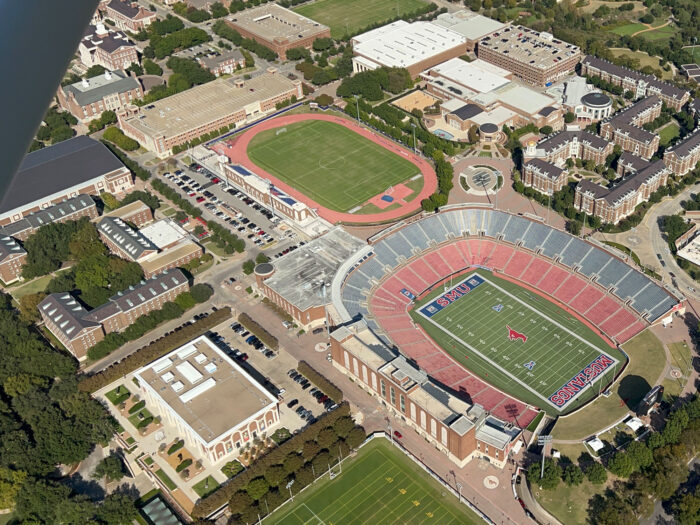 60 Minute Downtown Dallas Skyline and Sport Stadium Flight Tour - Image 6